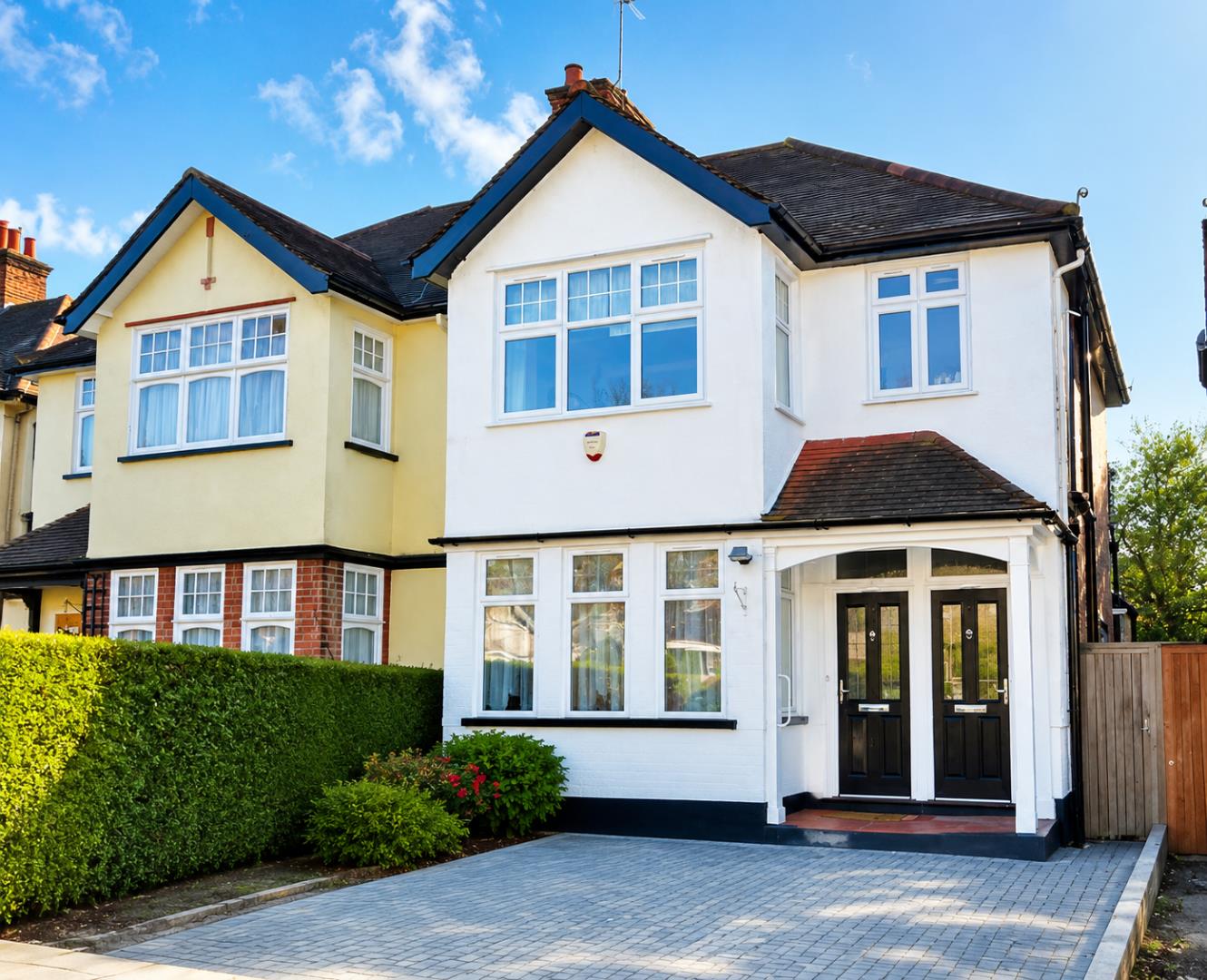 Goodwyn Avenue, Mill Hill, NW7, Mill Hill